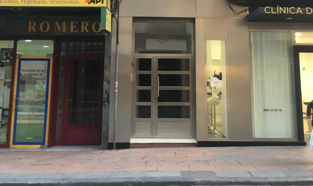 Piso "Cervantes Center" Apartment Cuenca  Luaran gambar